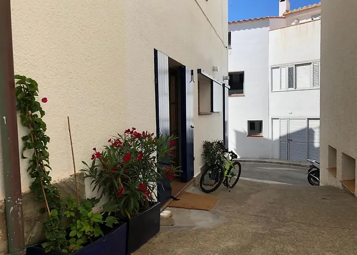 Daire Charming House In Downtown El Port De La Selva